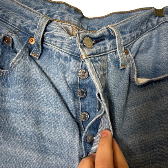 Levi’s Women 501 Button Fly Distressed Denim Jeans- Size 28 - Picture 4 of 8
